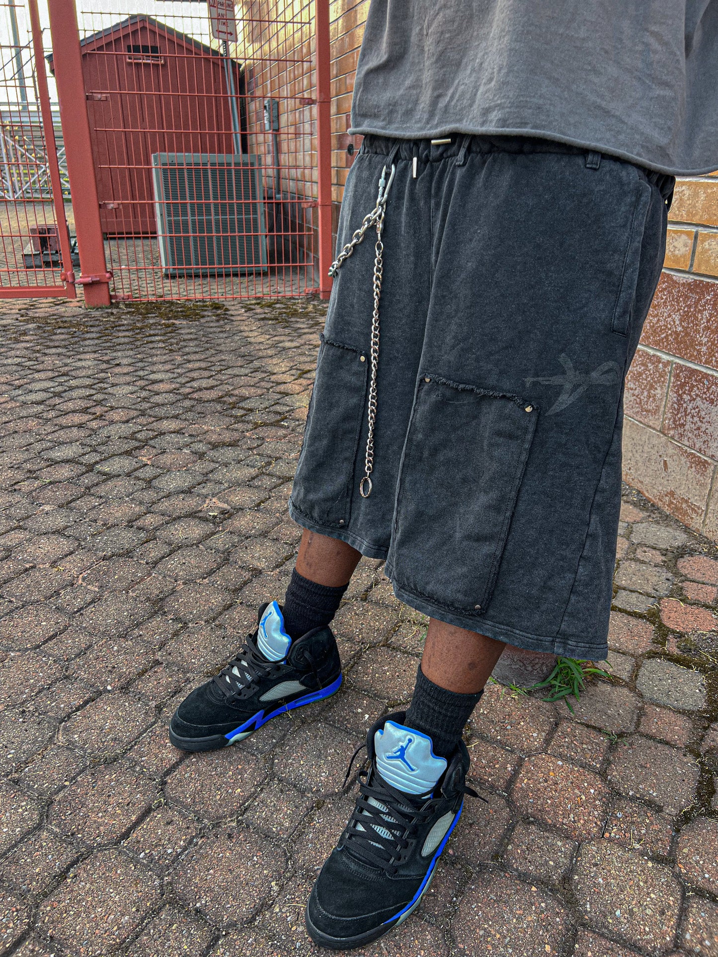 NOIR SHORTS